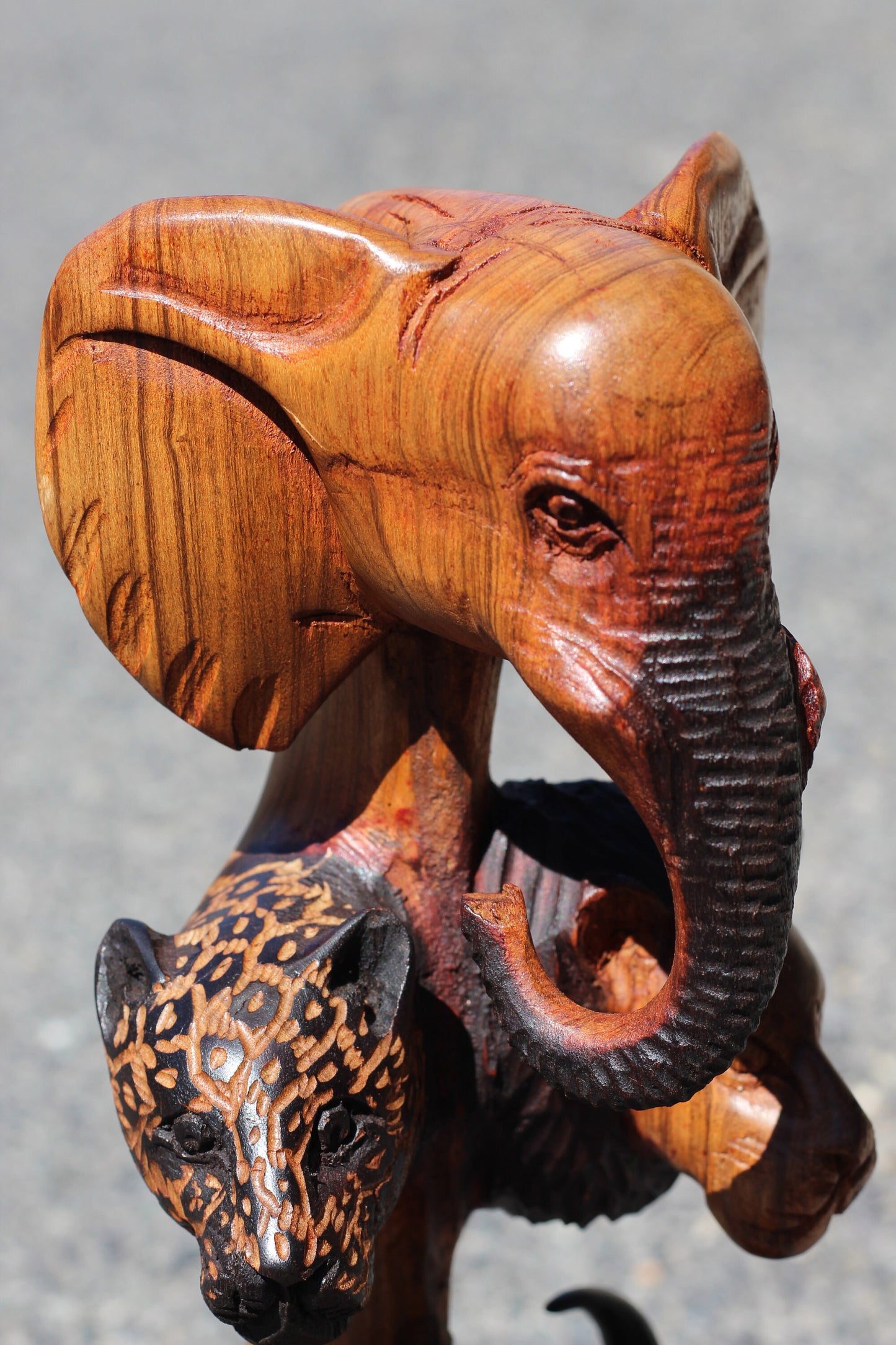 Light Brown Olive Wood Carved lifelike Big Five heads tower. U shaped Trunk Elephant, Lion, Gouged Leopard, Buffalo, Rhino Art Decor.