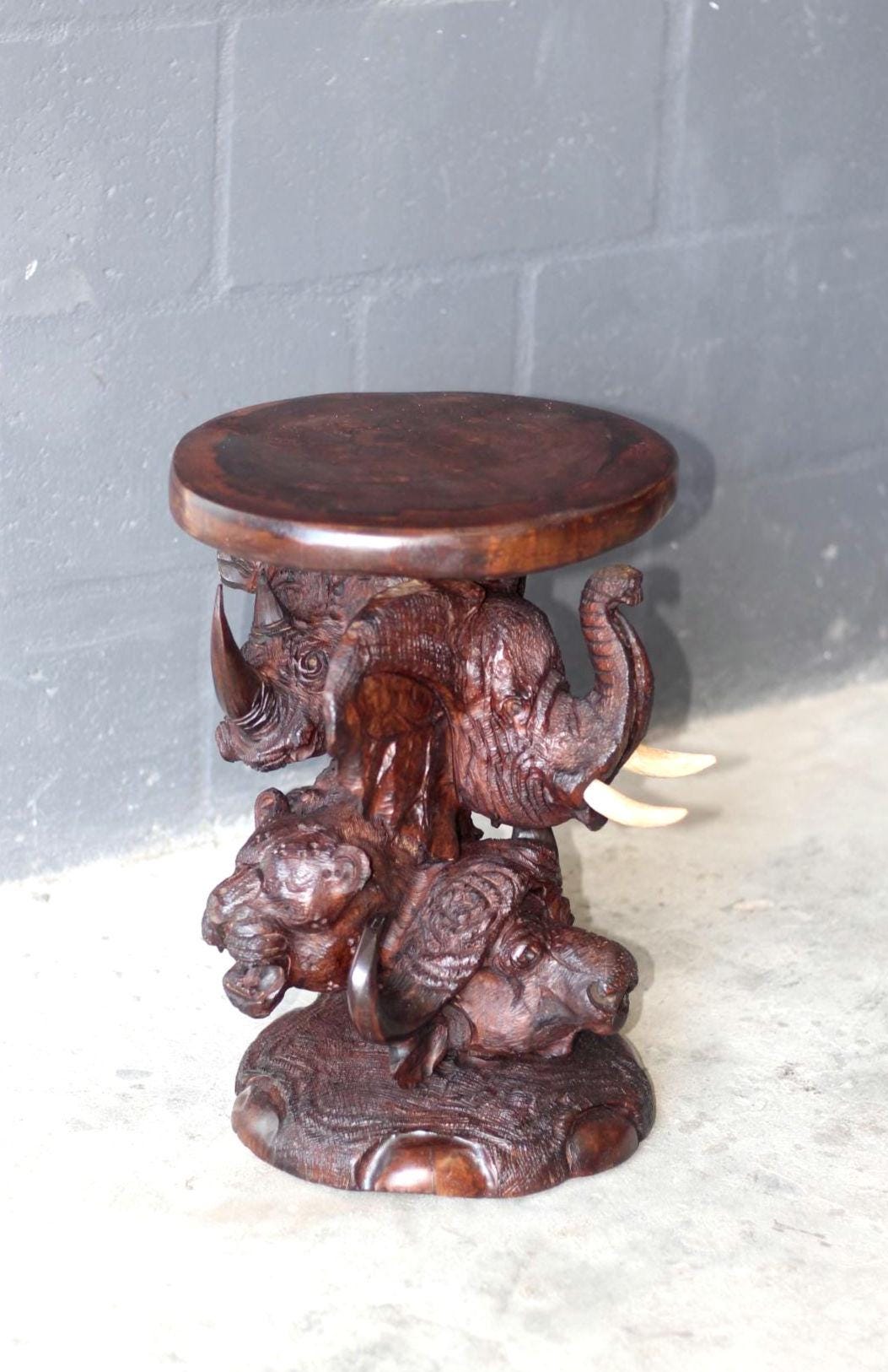 Realistic Ironwood Hand Carved Big Five animal heads Chair. Elephant, Lion, Leopard, Buffalo, Rhino fine Art Decor. Hotel/Office Stool Decor