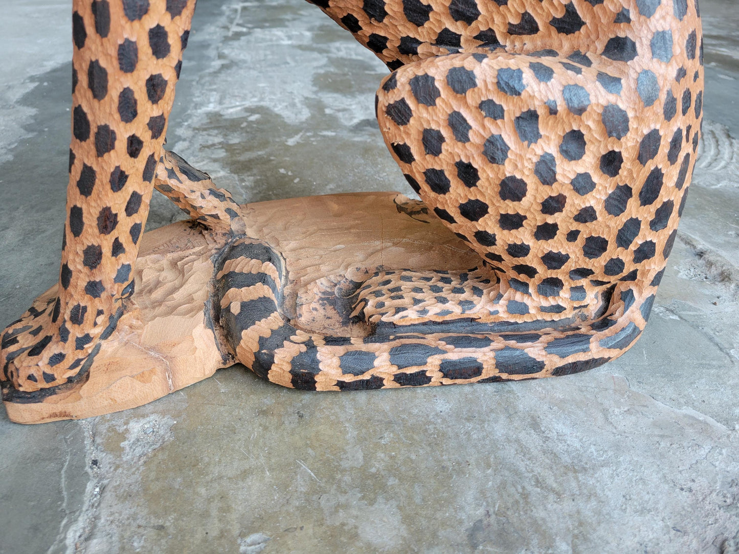 23" Teak Wood Life like Seating Cheetah Figurines. Fully detailed large gouged spotted hand carved Decor Sculpture. African Gift Masterpiece