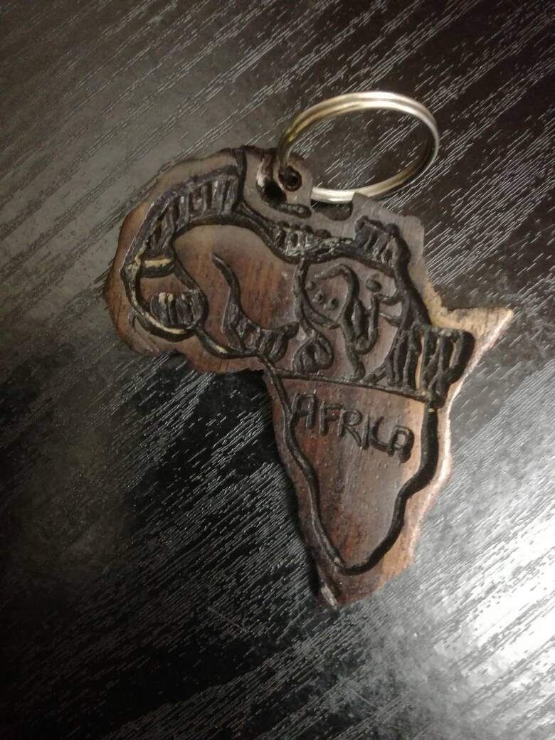 5x Iron Wood Carved African map keyholder, handcrafted wooden keyring, Handmade big five key chain art decorations South Africa. Unique gift