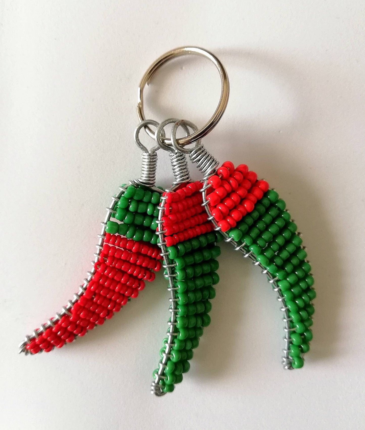 10 x Red/Green beaded Chilli Pepper key holder  bead and wire Key Chain. Handmade theme party thank you gifts keychain South African keyring