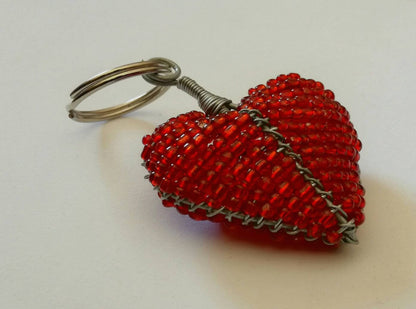 Set of 4, 3D beaded Red heart key holder/zipper charm. Keychain gifts/decorations. Remember your Loved ones. I love you gifts beads and wire