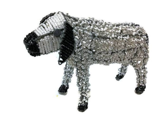 Black and white beaded sheep. Beads and wire South African Animals Artwork. Office table decor gift. Shipping Worldwide, beadwork by JNGcape