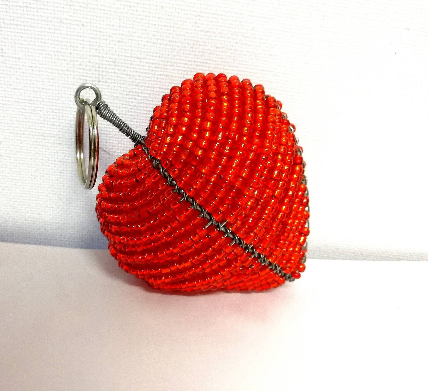 Set of 4, 3D beaded Red heart key holder/zipper charm. Keychain gifts/decorations. Remember your Loved ones. I love you gifts beads and wire