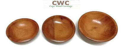 Geschnitzte Mahagoni-Holzschalen, 3er-Set, einzigartige afrikanische Tischdekorationen. Handgefertigte, schlicht polierte Holzschalen. Einweihungsgeschenke, Kunst