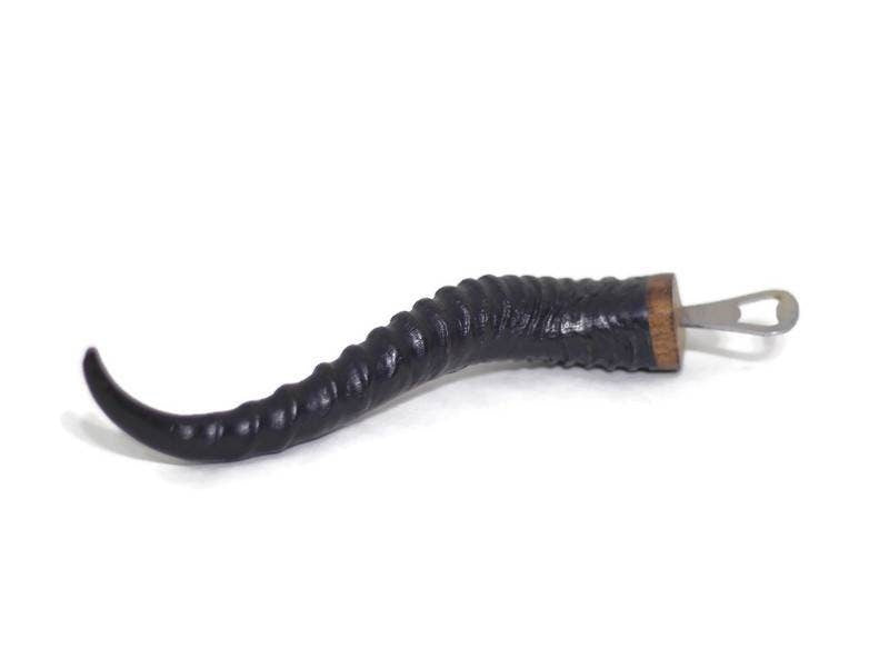 Polished Springbok /Antelope Horn Bottle Opener. Original /Authentic African Springbuk horns Barware . ±25cm long, Dark Grey to black.