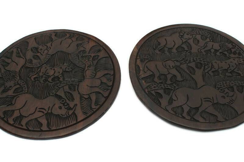 Ebony Wood Handcarved Wall Decor plates with the African Big 5. Table centerpieces /Placemats with Rhino and Elephant Family. Read to Ship