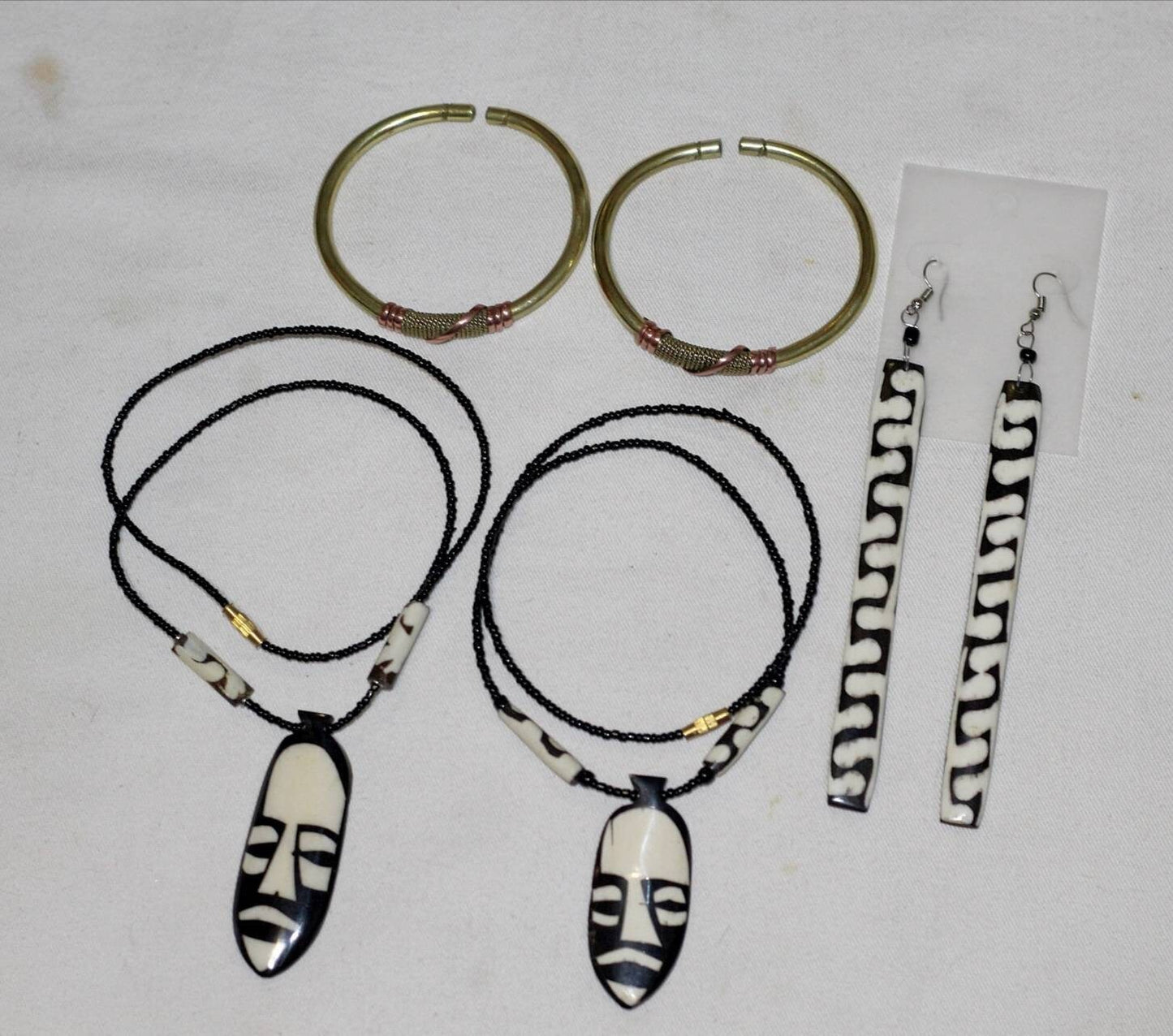 6 Piece African Jewelry Set. 2 Kenyan Batik Bone necklaces, Earrings, 2 Copper/Brass wire Bracelets. Christmas Giftset Ready to Ship Express