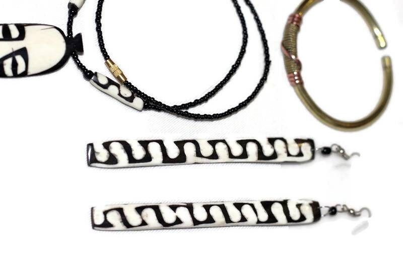 6 Piece African Jewelry Set. 2 Kenyan Batik Bone necklaces, Earrings, 2 Copper/Brass wire Bracelets. Christmas Giftset Ready to Ship Express