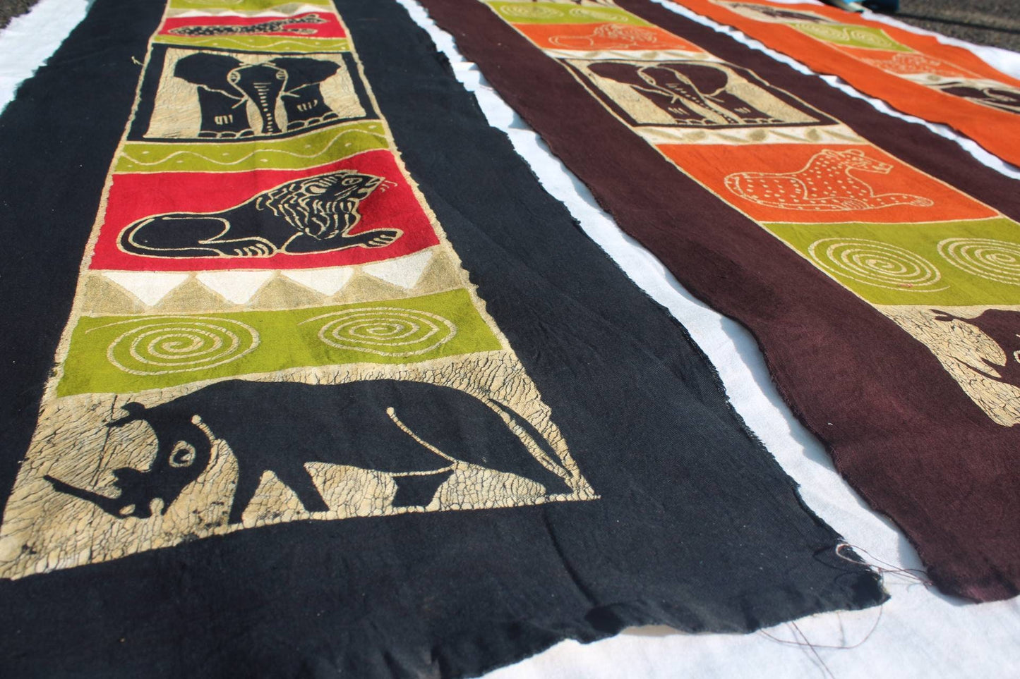 African Big Five themed Zimbabwean Batik table throw. Office Wall Decor Art. Wall art / Table Decor Handmade African Paintings Gifts.