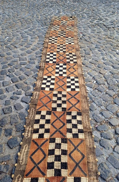 Extra Large Vintage Congo Kuba Cloth. Original Rafia palm fiber textile. Brown, beige, black. African Home/office gifts, table deco/Wall art