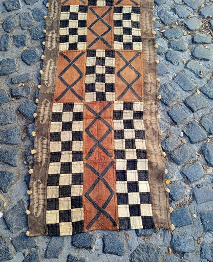 Extra Large Vintage Congo Kuba Cloth. Original Rafia palm fiber textile. Brown, beige, black. African Home/office gifts, table deco/Wall art