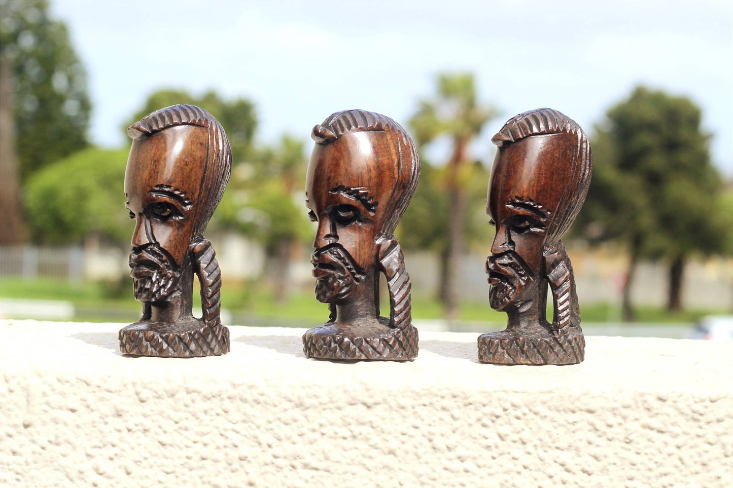 Lot de 3 têtes d'hommes Massaï africains en bois de fer sculpté. Sculptures lisses sculptées à la main. Décoration intérieure africaine pour la maison/bureau Cadeaux de Noël