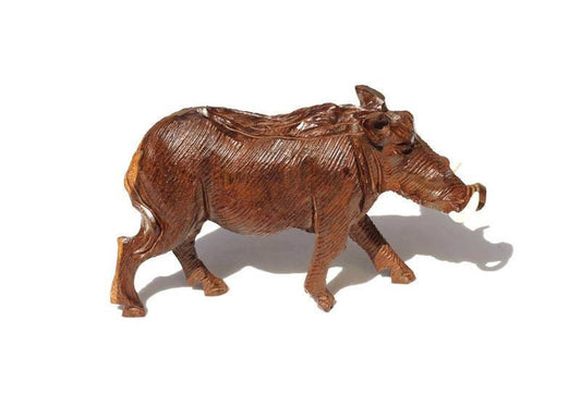 Handgeschnitzte Figur eines Wildschweins aus Eisenholz. Simbabwische Wildtierschnitzerei. Detailliertes afrikanisches Meisterwerk, Schwein, Kunstdekor, Geschenke