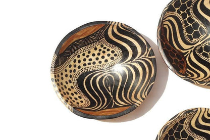 Set of 3 Mukwa Wood Bowl/Plates with Giraffe, Cheetah, Paw Print. Office and Home Table decor. Unique African Christmas Gifts Ready to ship