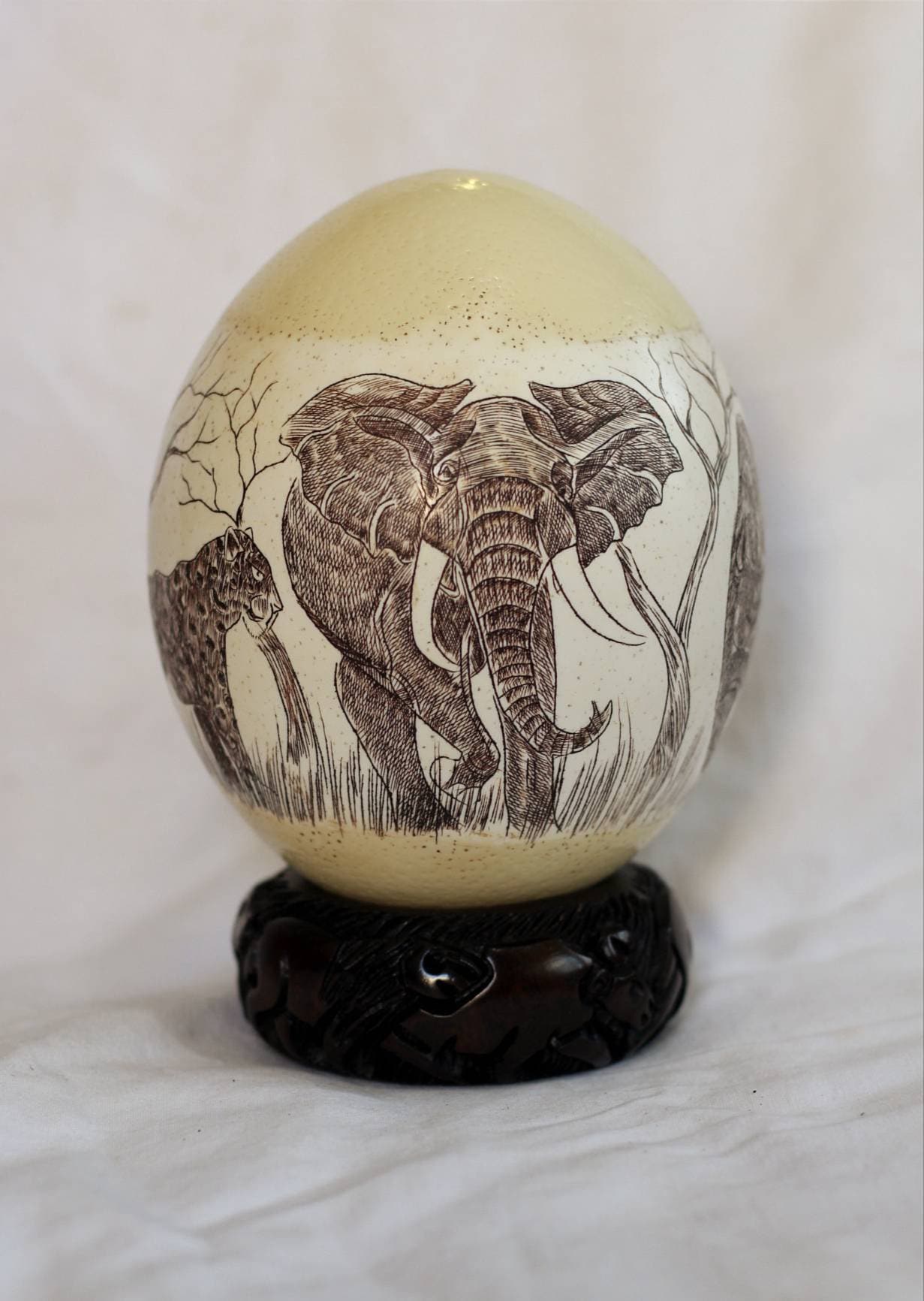 African Big Five Painted Scrimshaw Large Ostrich Egg. Big 5 full animals art on Shell Ornament. Unique African Christmas Gifts ready to Ship