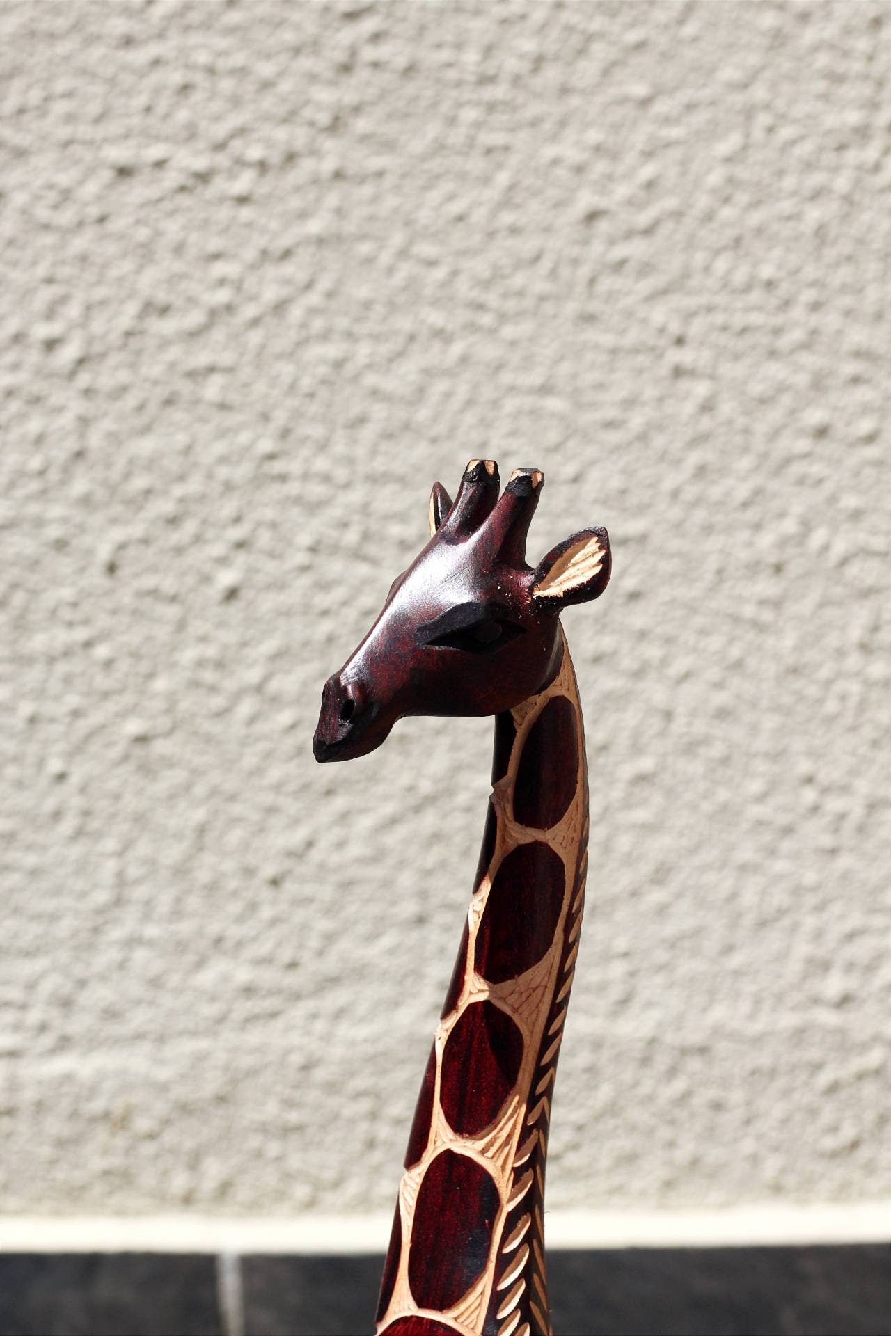 Fine Art Dark Brown Olive Wood Gouged Giraffe standing figurine. Tall Zimbabwean Carved Art Sculpture. Home/office Christmas Gifts decor