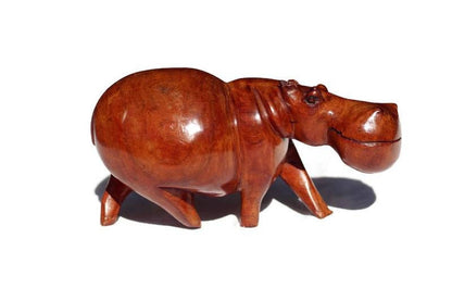 Einzigartige handgeschnitzte Nilpferd-Kunstfigur aus Mukwa-Holz. Glattes braunes Nilpferd Moto Moto. Einzigartiges afrikanisches handgefertigtes Geschenk, versandfertig
