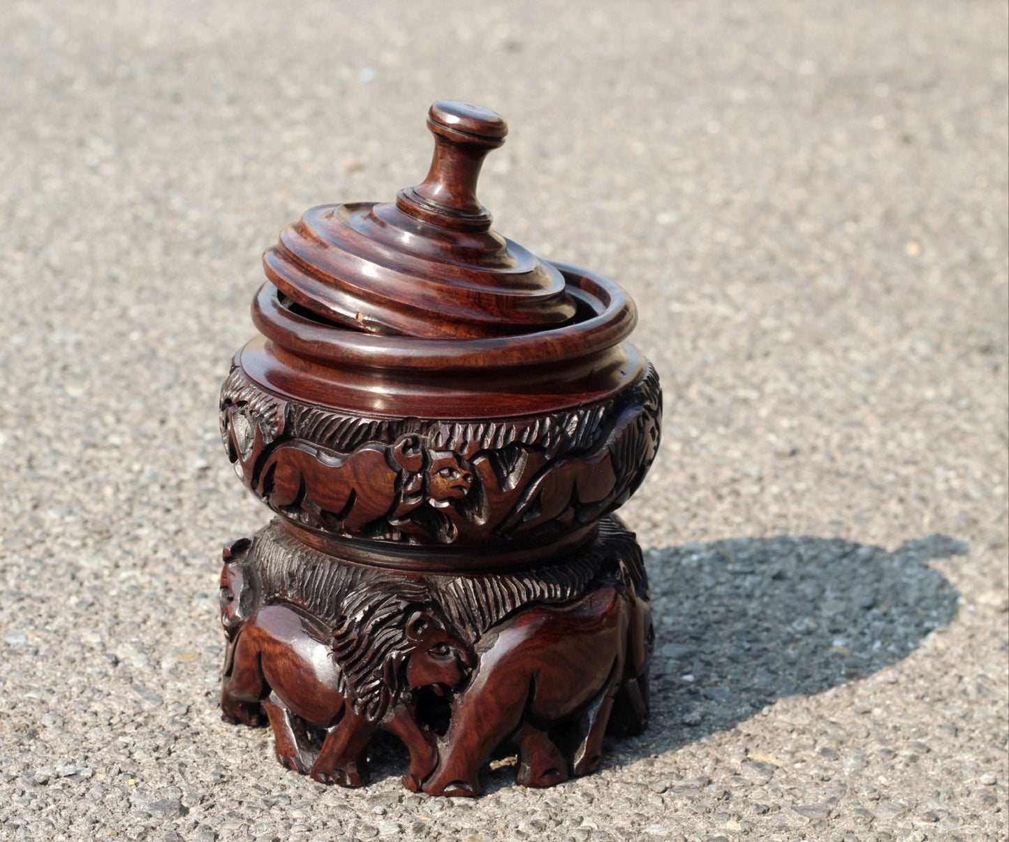 Animal Theme Art Iron Wood Hand Carved Storage Bowl. Circular Rings design basin with African Big 5 animals and Tree Carvings. Ready to Ship