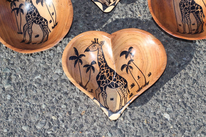 Set of 4 Teak wood Round and Heart Shaped bowls with Giraffe and Palm trees paintings. Home Decor Hardwood bowls. African art decor /gift