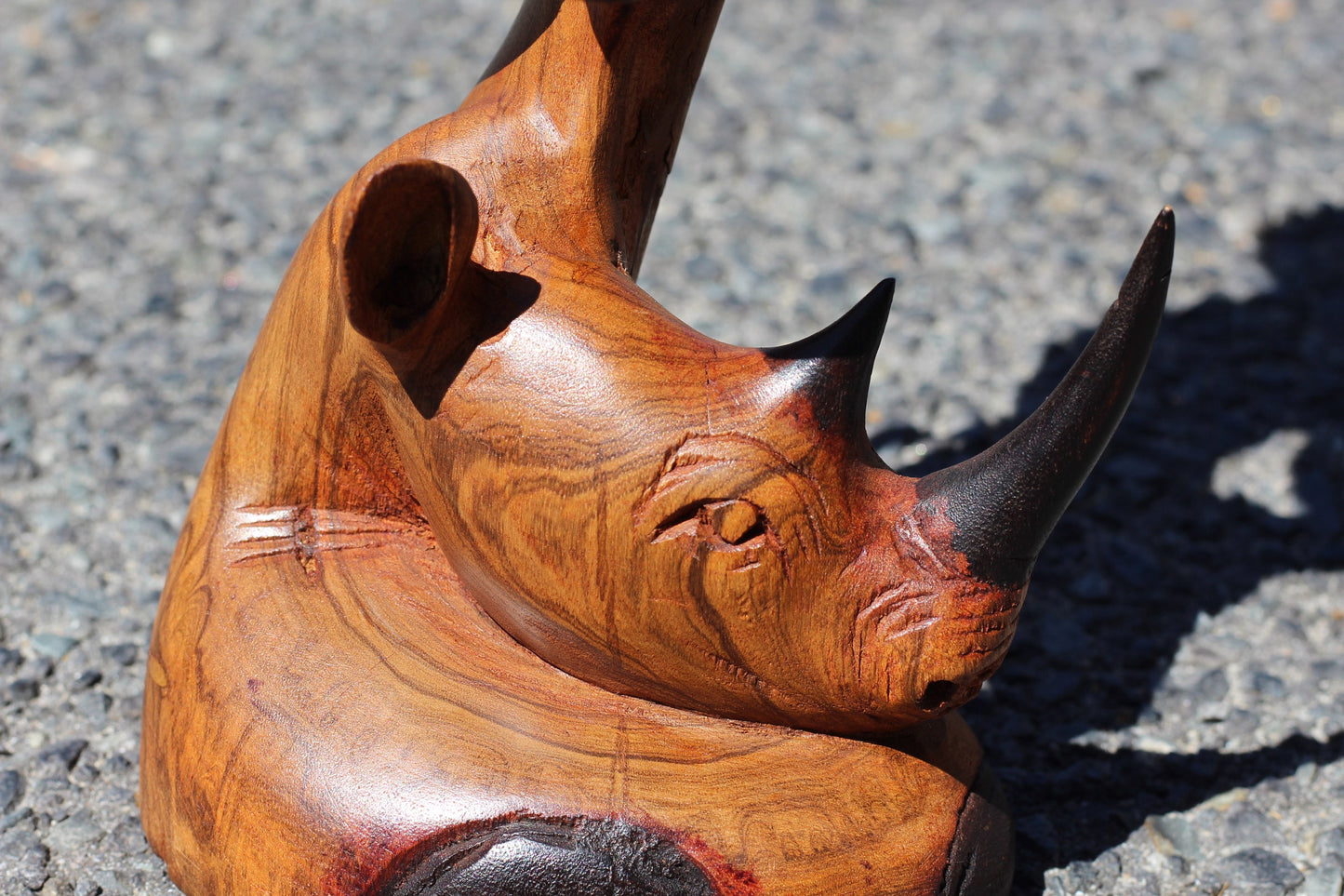 Light Brown Olive Wood Carved lifelike Big Five heads tower. U shaped Trunk Elephant, Lion, Gouged Leopard, Buffalo, Rhino Art Decor.