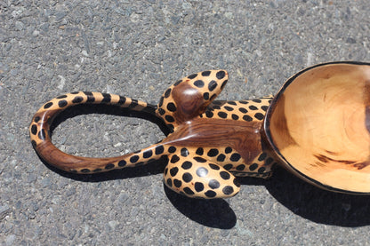 Seating Cheetah, handcarved Teak Or Iron Wood Snack bowl Table Centerpiece. Brown and black Big Cat Decor, ready to Ship African Art Gifts.