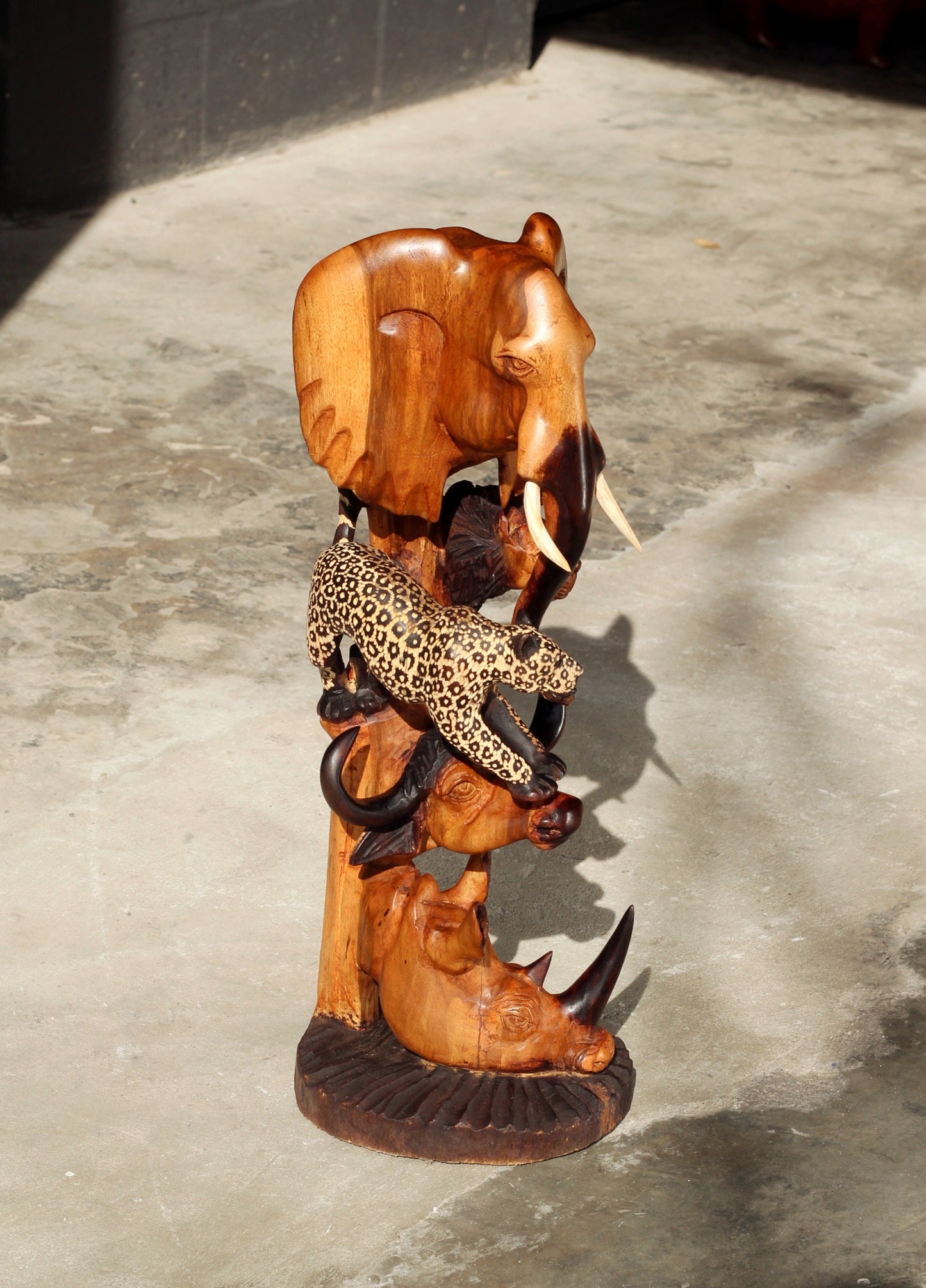 Large Light Brown Olive Wood Carved lifelike Big 5 Animals tower. Full Body Gouged Leopard, Lion, Buffalo, Rhino and Elephant Head Art Decor