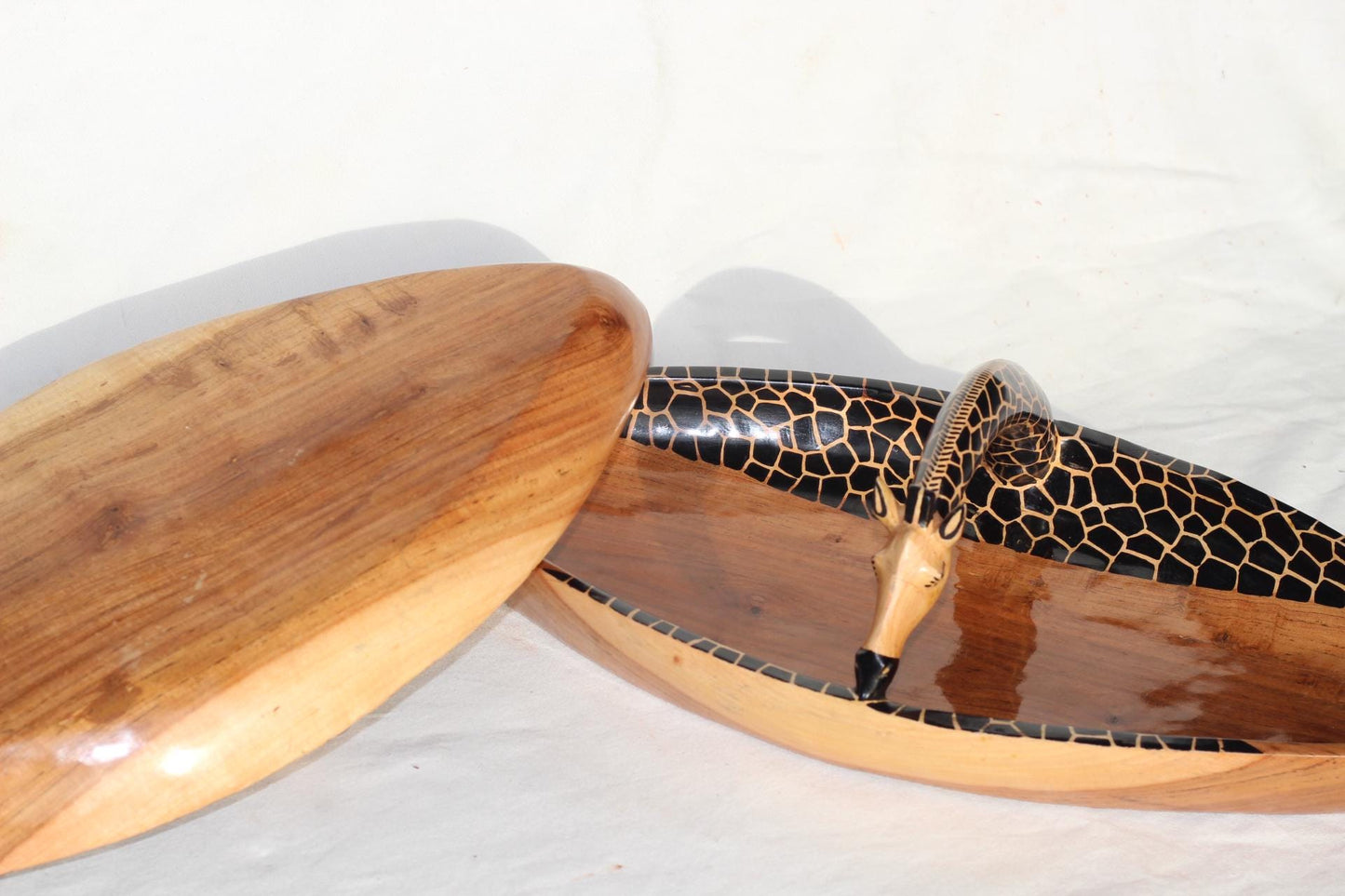 Large Giraffe Neck Handle animal print Teak wood Bowls. Oval shaped Painted table centerpiece. Mozambique handmade Art Decor Christmas gifts