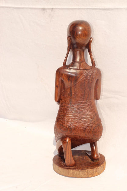 African Women Art Gifts. Large Handcarved Mozambiquean Elle Sandalwood Full Body Kneeling Masaai Lady Sculpture. Beautiful Wood Grain Decor