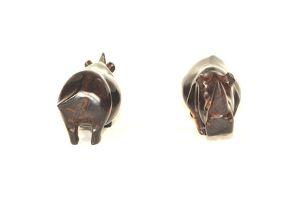 17×8cm Zambian Ebony wood handcarved Rhino. Unique African Art Gifts, for home and office decor. Amazing Wood grain on Rhinoceros figurine.