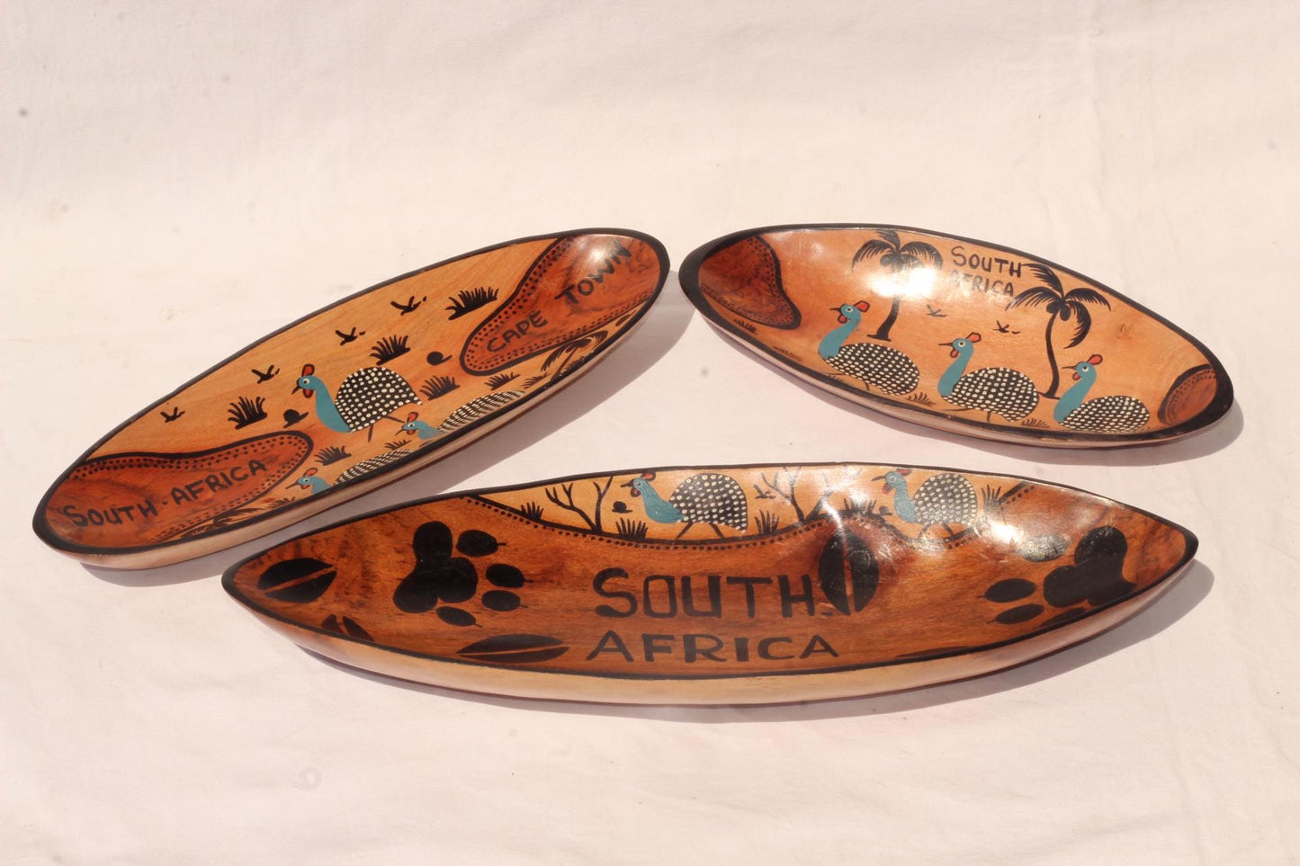 3 x Guinea Fowl South African Themed animal print Bowls. Oval shaped Painted Teak wood table centerpiece bowls. Mozambique handmade Art gift