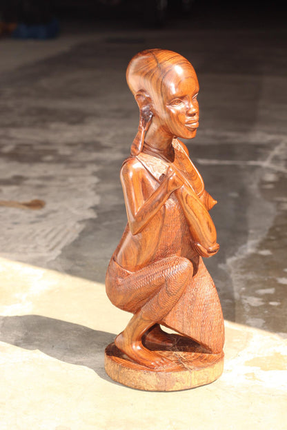 African Women Art Gifts. Large Handcarved Mozambiquean Elle Sandalwood Full Body Kneeling Masaai Lady Sculpture. Beautiful Wood Grain Decor
