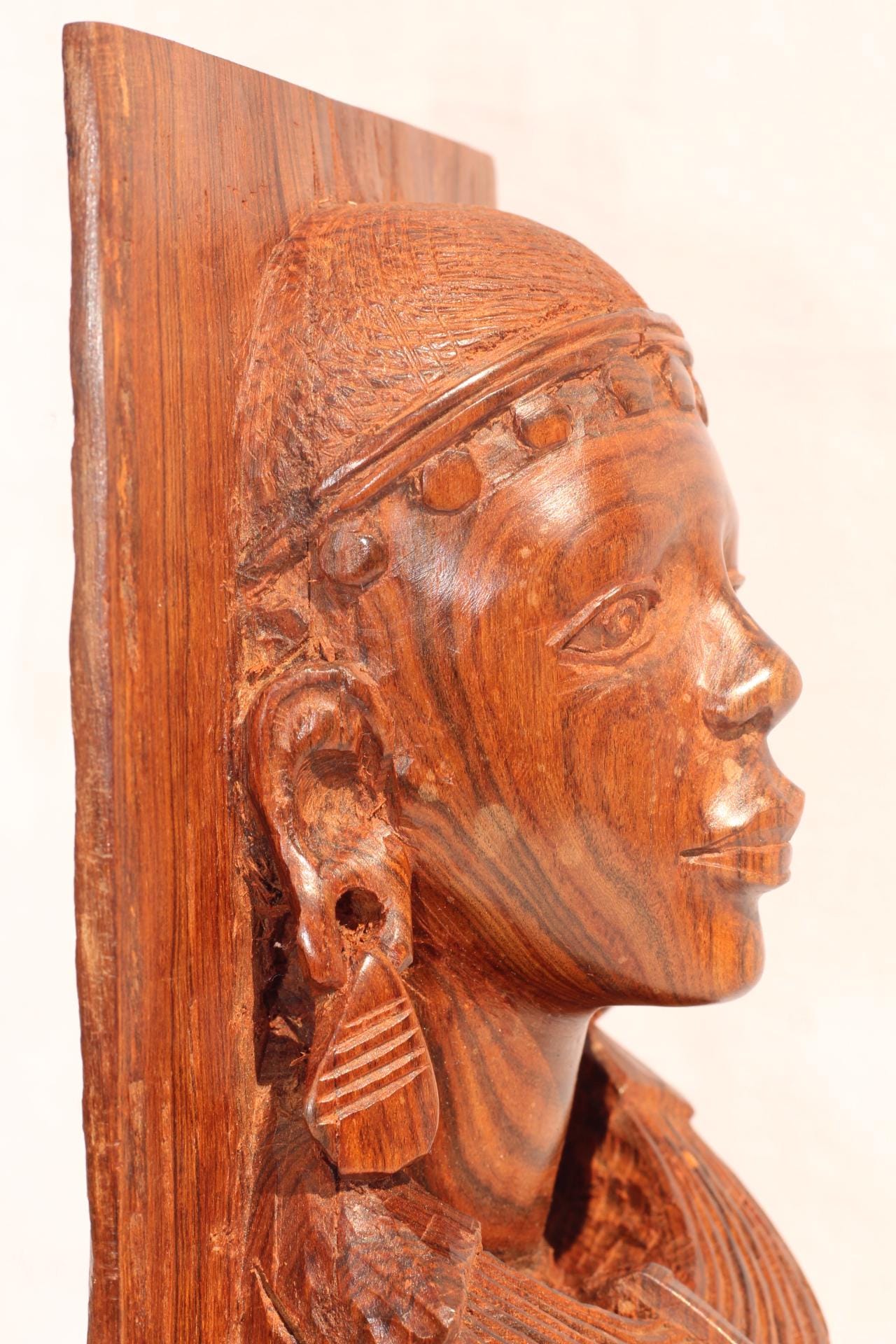 Fine Handcarved Mozambiquean Elle Sandalwood Half Body Masaai Lady Sculpture. Beautiful Wood Carving of a Beautiful African Woman.