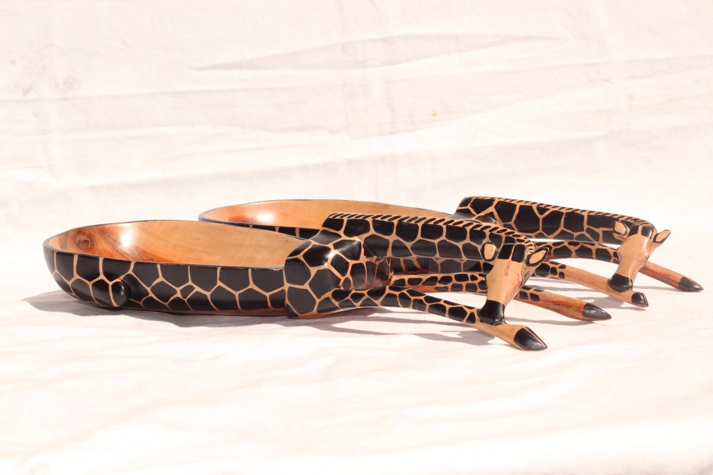 Sleeping Giraffe Teak wood Bowl. Animal print Painted table centerpiece. Zambian handcarved Art Decor. Christmas gifts ready to Ship