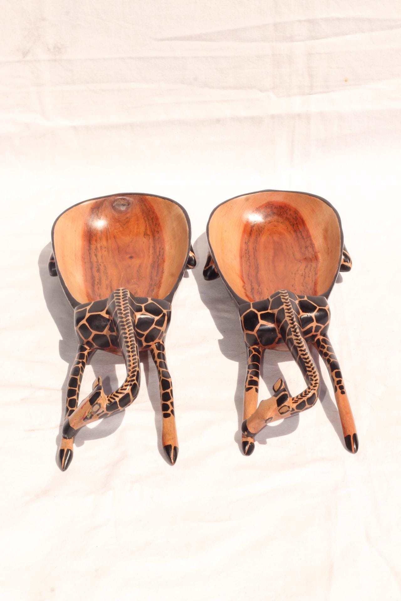 Sleeping Giraffe Teak wood Bowl. Animal print Painted table centerpiece. Zambian handcarved Art Decor. Christmas gifts ready to Ship
