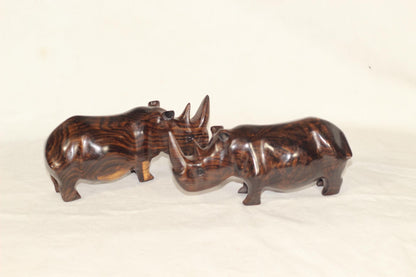 17×8cm Zambian Ebony wood handcarved Rhino. Unique African Art Gifts, for home and office decor. Amazing Wood grain on Rhinoceros figurine.