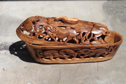 Large Olive Wood Bread Basket with lid. Handcarved African Big Five Animals, amazing Table Centerpiece. Handmade in Zimbabwe Ready to Ship