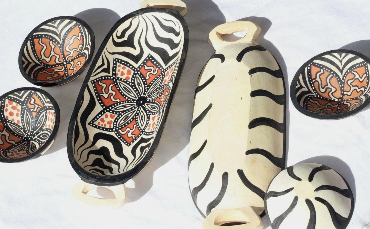 Set of 6 Zebra and Giraffe Print Olive wood Carved and Painted bowls. Lightweight wooden dry snacks bowls, African art, Animal print Decor